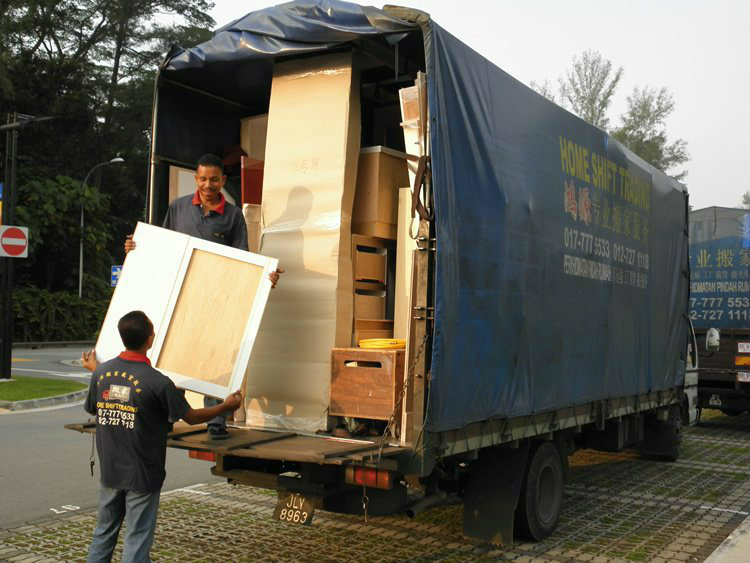 Shifting house between Singapore and Malaysia(5 Ton) 