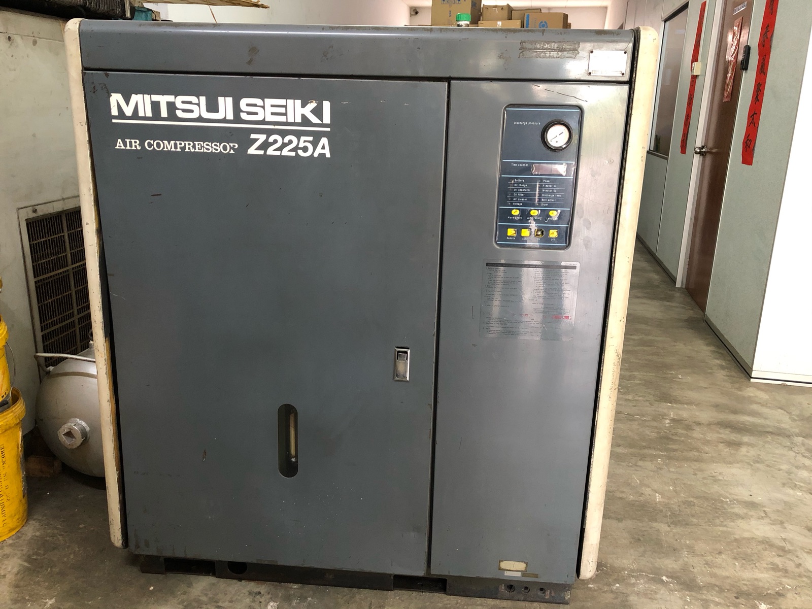 30 HP Mitsui Seiki Used Air Compressor Z225A
