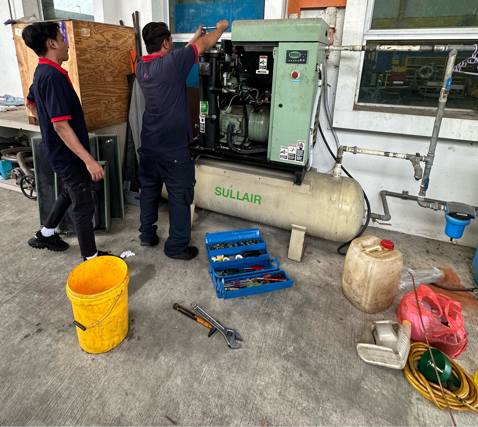 Service Sullair Air Compressor 