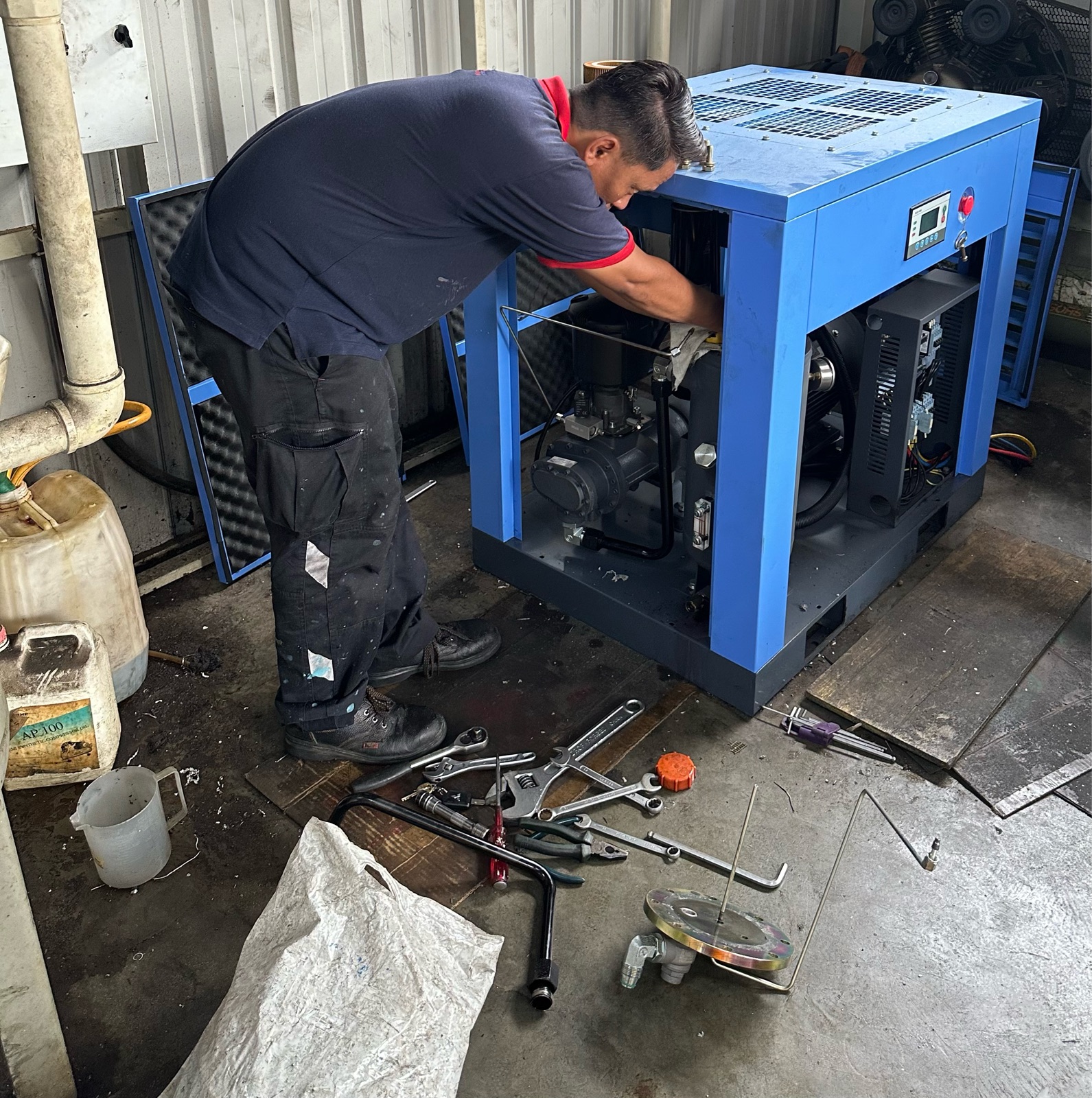 Service 20 HP Fini Air Compressor 